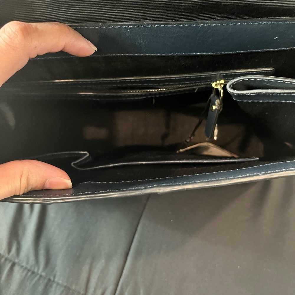 BcbgMaxAzria Allie Whip Stich Purse 👜 - Picture 7 of 15